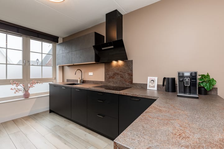 Foto 23 van Frits Zernikestraat 33