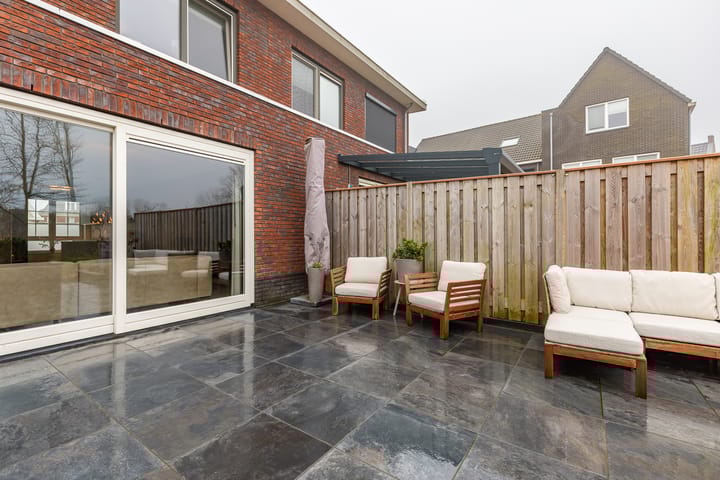 Foto 35 van Frits Zernikestraat 33