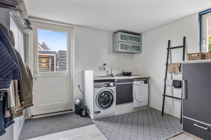 Photo 25 of Skûtsje 43