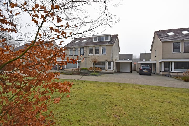 Foto 4 van Van der Ploegstrjitte 28