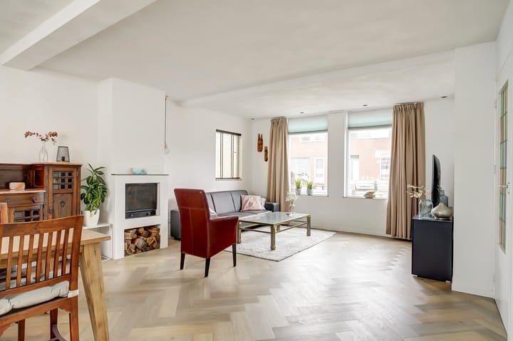 Foto 8 van Julianastraat 24