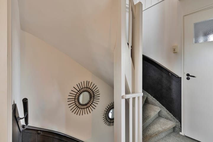 Photo 19 of Meidoornstraat 18