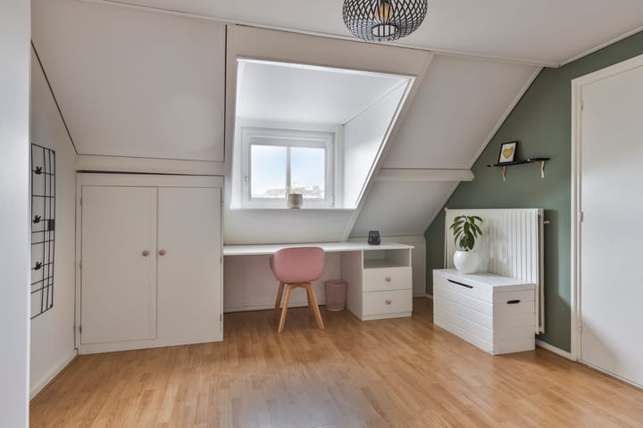 Photo 22 of Meidoornstraat 18