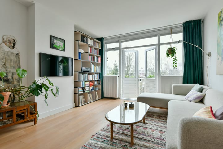 Foto 6 van Van Gentstraat 6-3