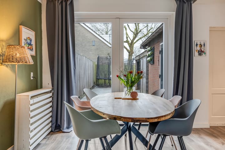 Foto 14 van Prins Bernhardstraat 11