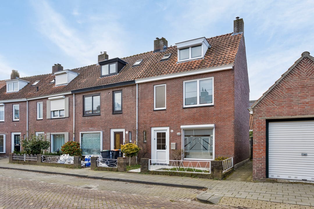 Foto 2 van Outshoornstraat 1