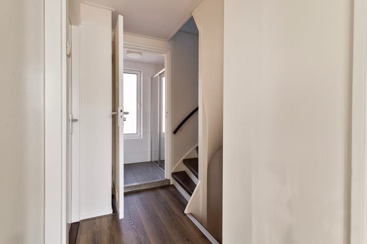 Foto 34 van Outshoornstraat 1