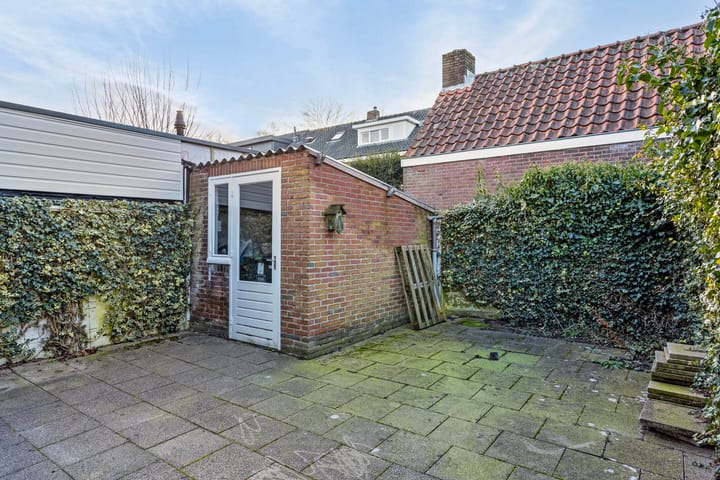 Foto 39 van Outshoornstraat 1