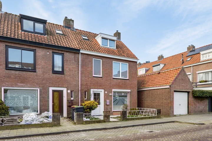 Foto 41 van Outshoornstraat 1