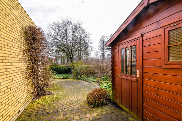 Foto 30 van Delibesstraat 22