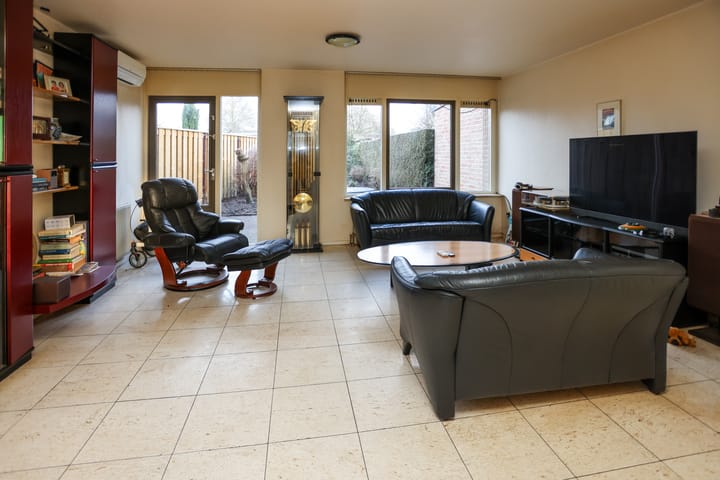 Foto 8 van Mondriaanlaan 18