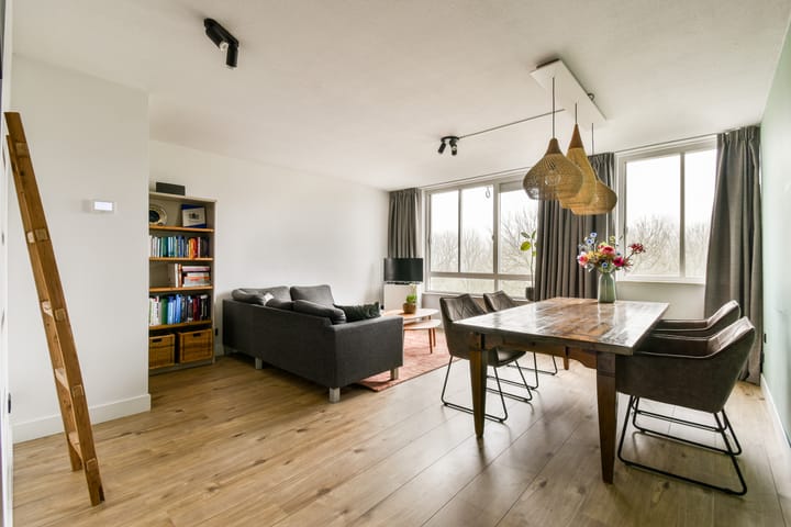 Foto 2 van Bernard Shawsingel 368