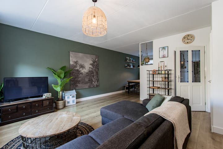 Foto 9 van Den Hoef 14