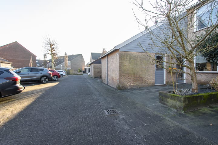 Foto 50 van Den Hoef 14