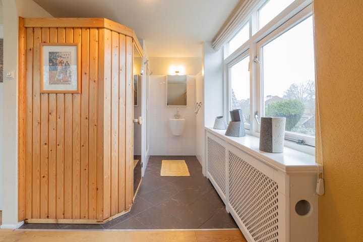 Foto 31 van Witte de Withlaan 24