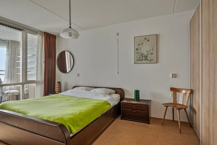 Foto 10 van Middeldijkerplein 136