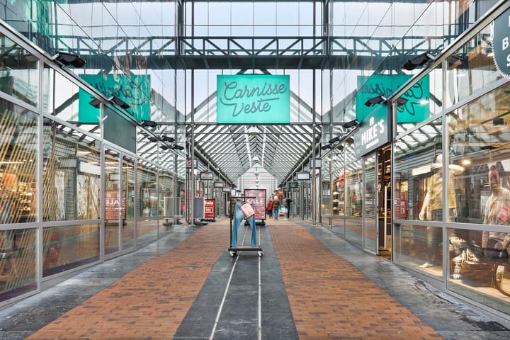 Foto 24 van Middeldijkerplein 136