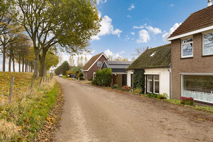 Foto 3 van Molenpolderse Zeedijk 4