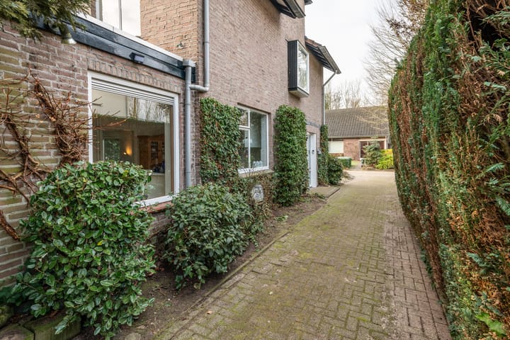 Foto 38 van Stokroosstraat 5