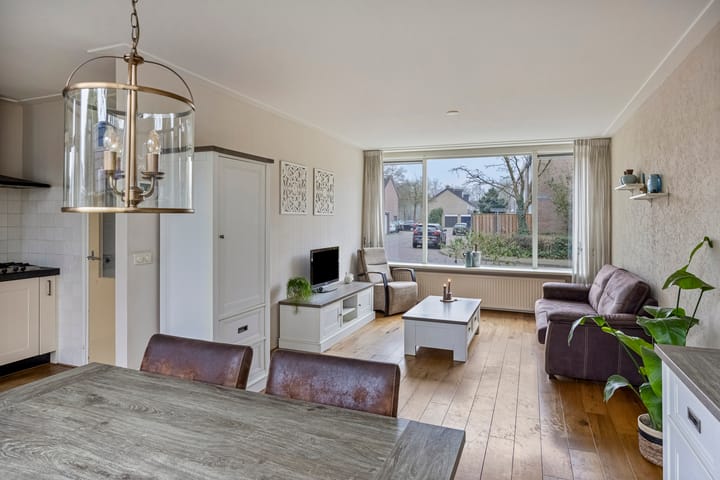 Foto 11 van Merelstraat 11