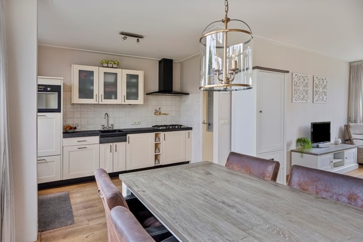 Foto 12 van Merelstraat 11