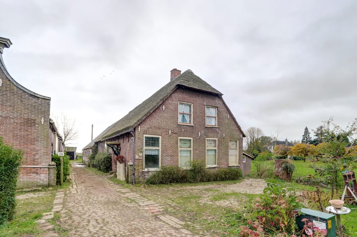 Photo 9 of Zuidzijde 126