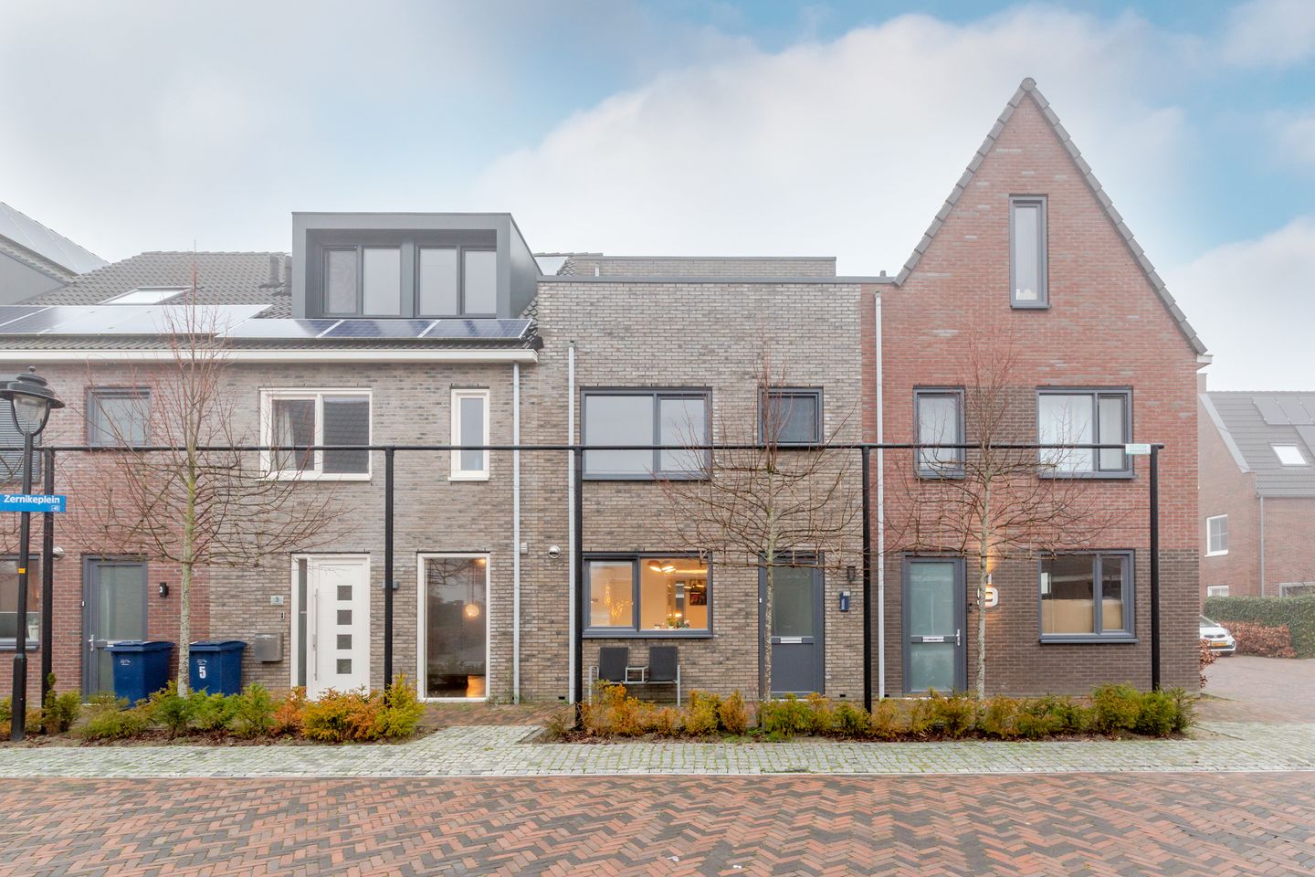 Foto 1 van Frits Zernikeplein 7