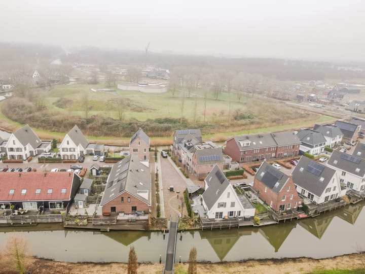 Foto 39 van Frits Zernikeplein 7