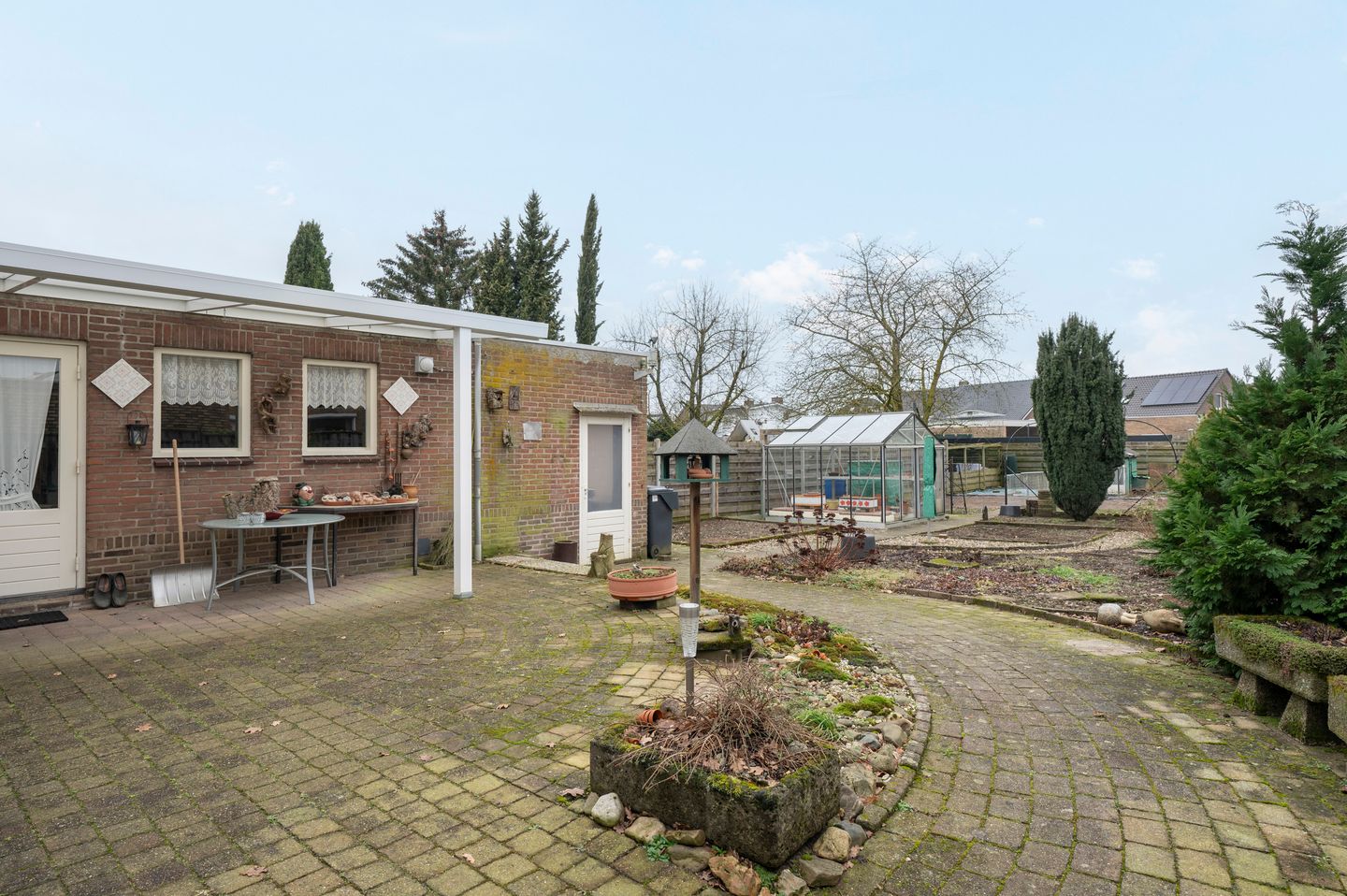 Foto 25 van Beneluxlaan 4