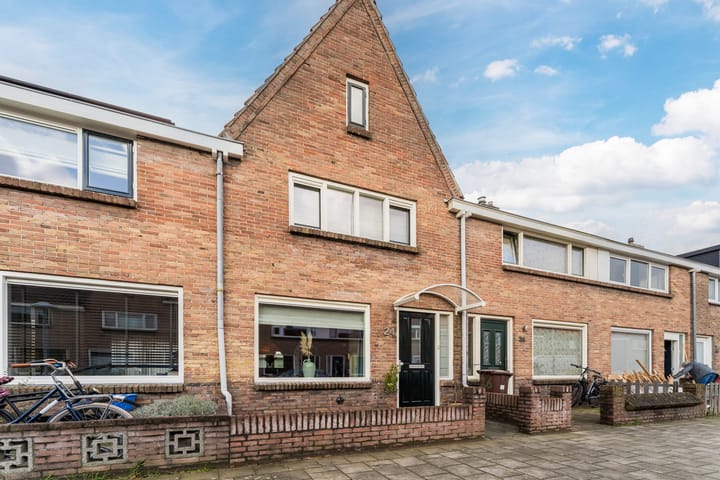 Foto 38 van St.-Winfridusstraat 24