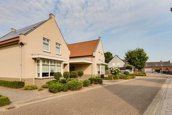 Foto 2 van Peeljuffer 10