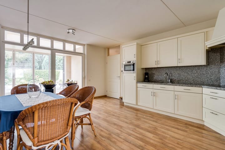 Foto 7 van Peeljuffer 10