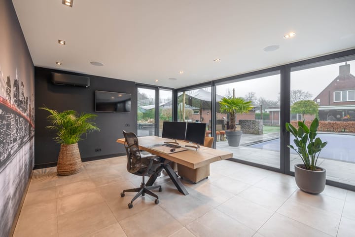 Foto 38 van Moutzhofweg 80