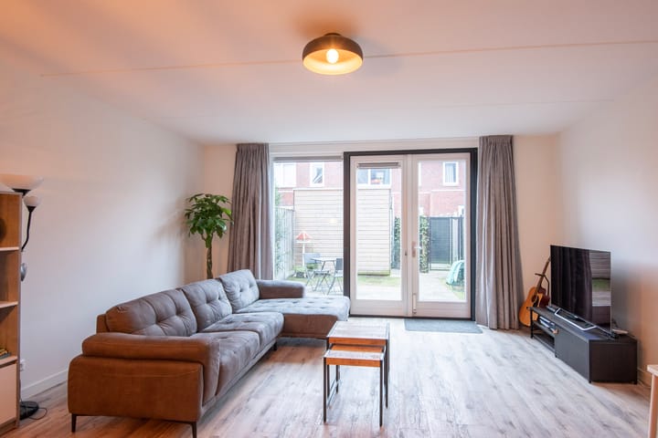 Photo 5 of Vieracker 25-C