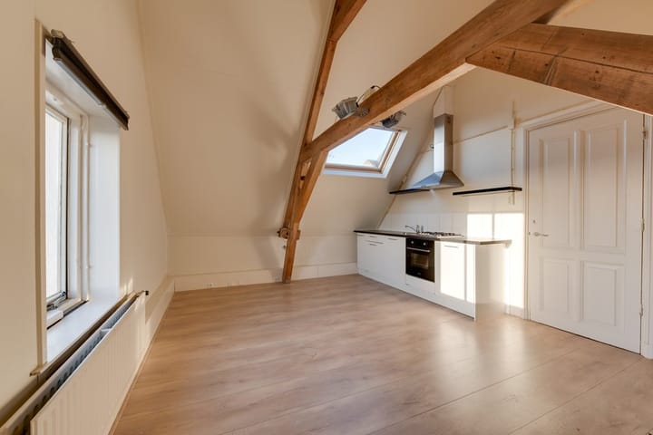 Foto 9 van Stationsweg 63-B