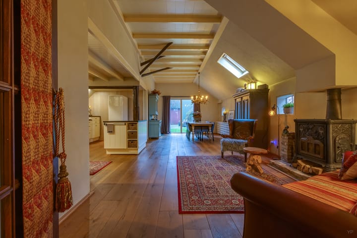 Foto 12 van Eeserstraat 1