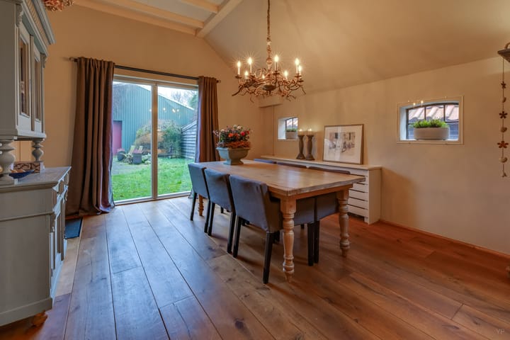 Foto 16 van Eeserstraat 1