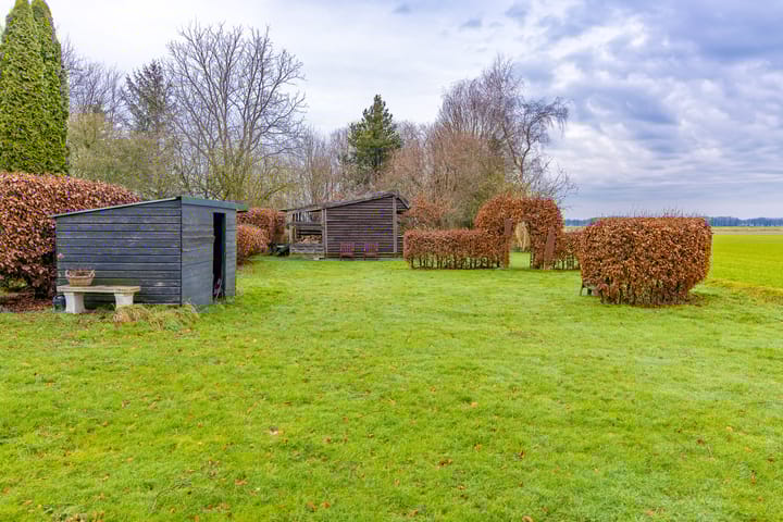 Foto 36 van Eeserstraat 1