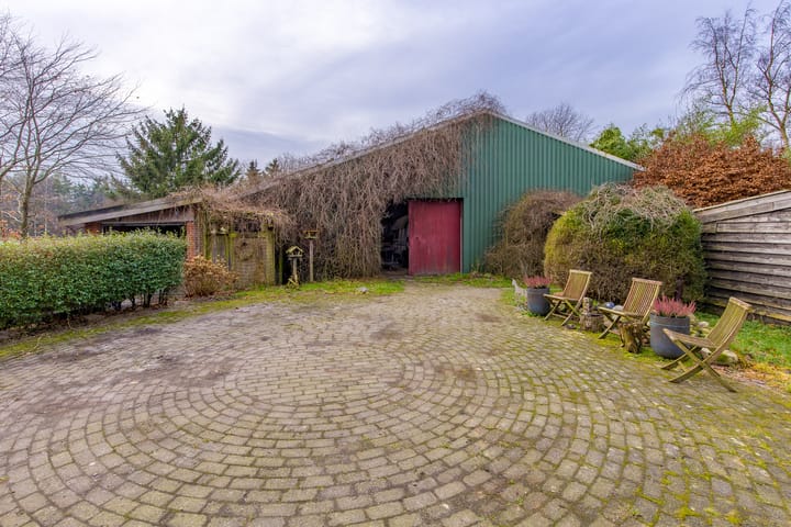 Foto 48 van Eeserstraat 1