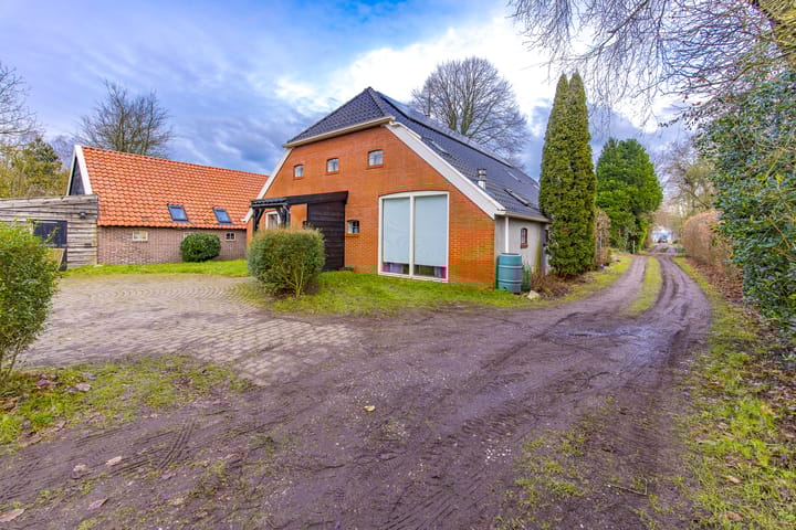 Foto 53 van Eeserstraat 1