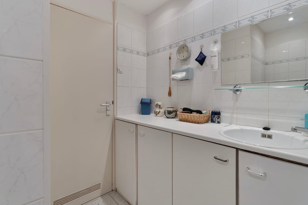 Photo 16 of Ir Leemansstraat 27