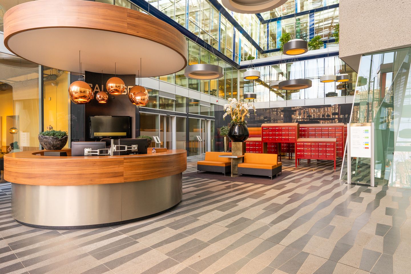 Foto 5 van Kruisplein 552