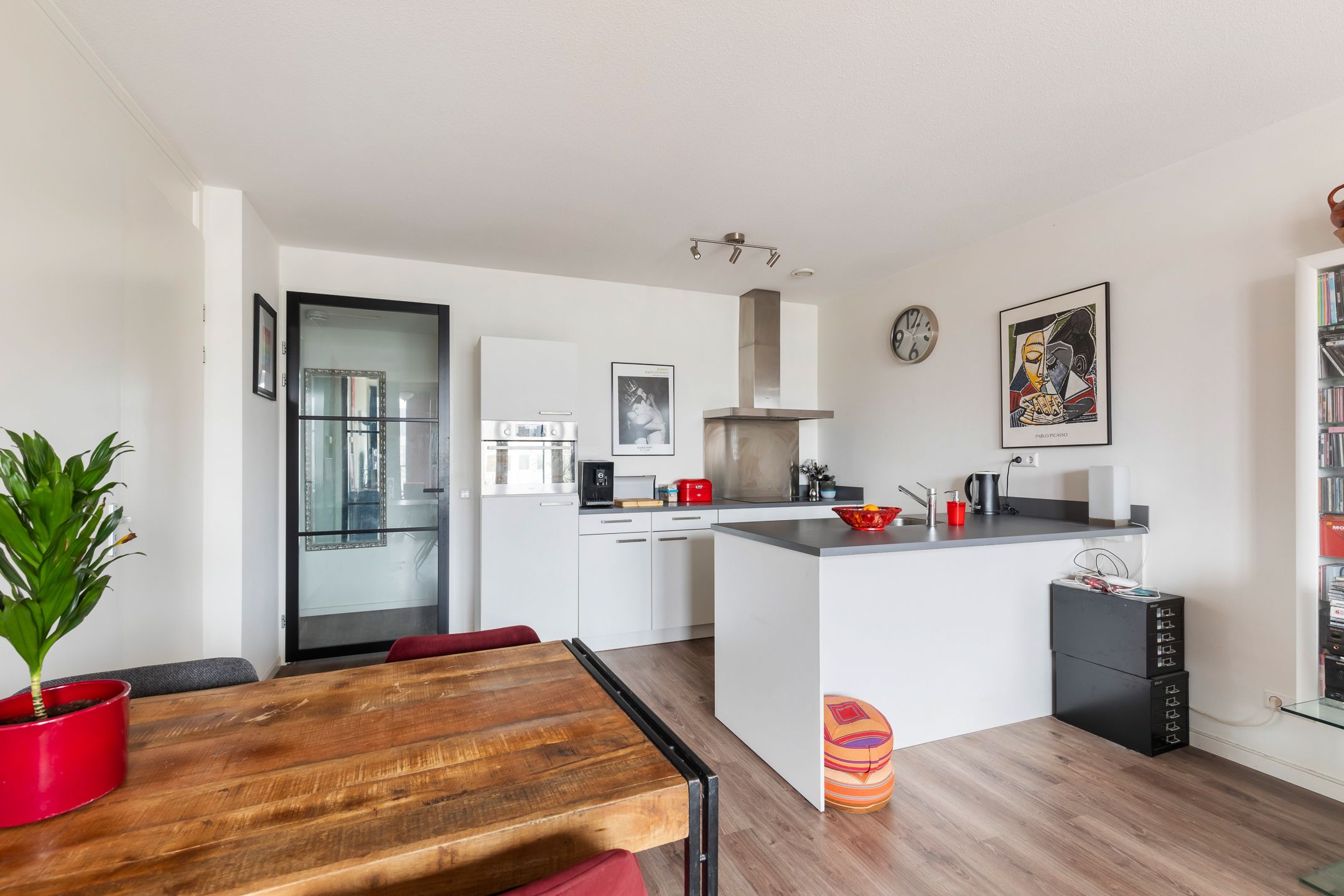 Foto 18 van Kruisplein 552