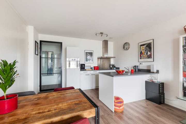 Foto 18 van Kruisplein 552