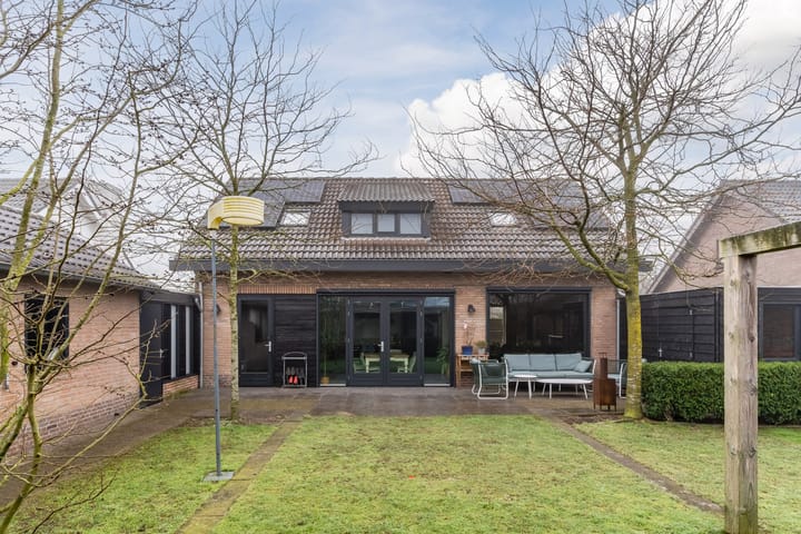 Foto 4 van Middelbosstraat 8