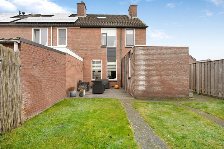 Foto 36 van Ribesstraat 21