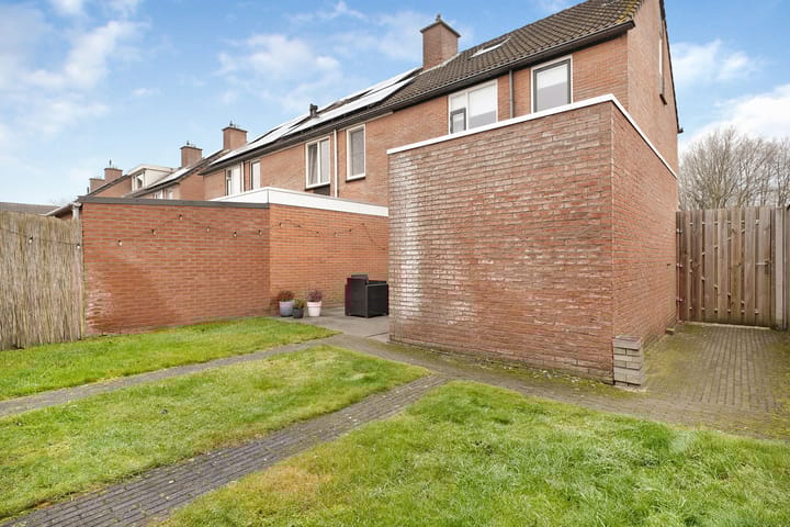 Foto 38 van Ribesstraat 21