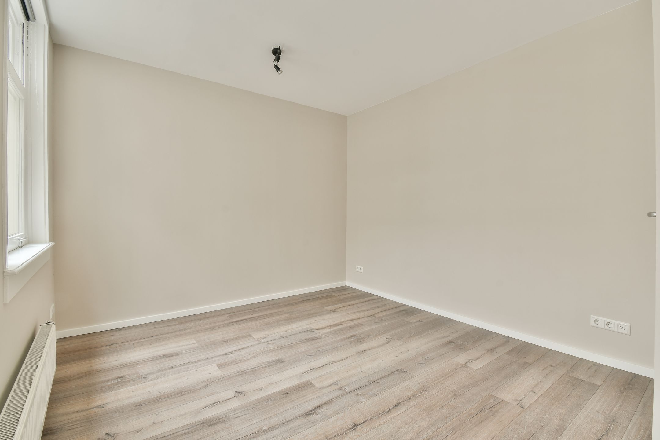 Foto 12 van Langebrugsteeg 13-2