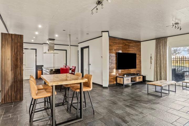 Foto 8 van Johan van Stalbergweg 14