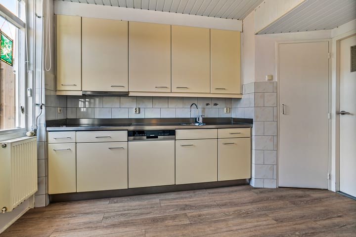 Foto 3 van Perestraat 4